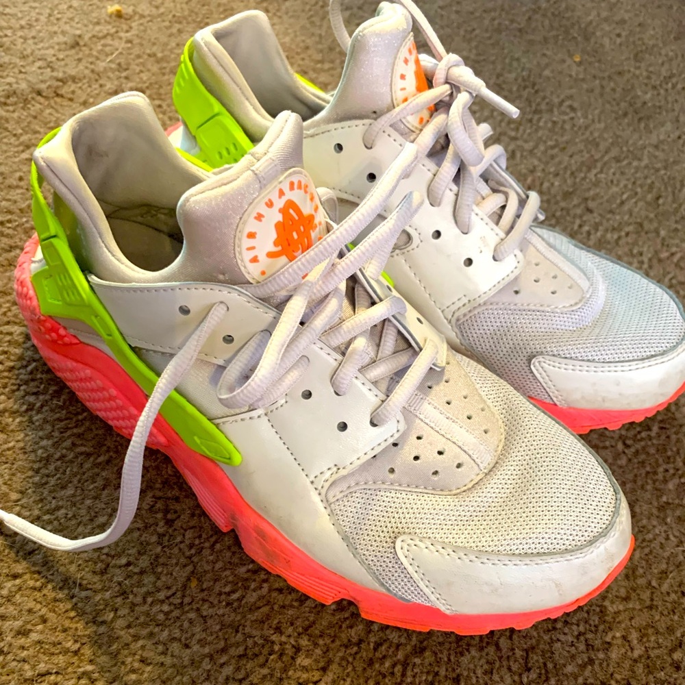 NIKE AIR HUARACHE women's 9